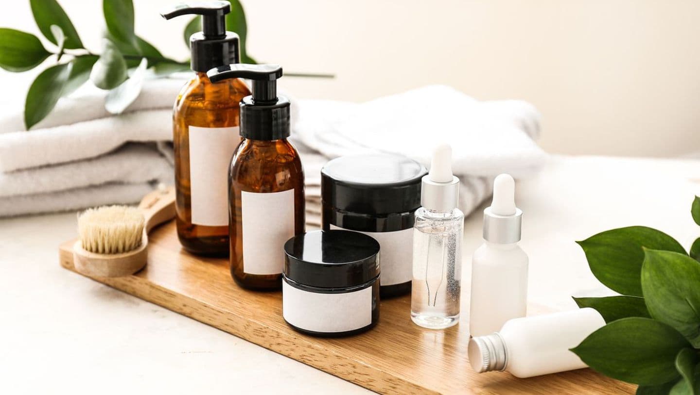 「医薬部外品」とは？「医薬品」「化粧品」との違いや選び方の例をわかりやすく解説